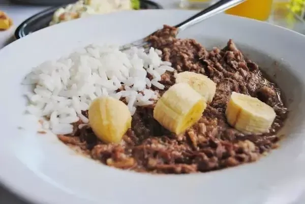 Descubra o Sabor Autêntico do Barreado: Um Ícone da Gastronomia Paranaense Por Walisson Pinheiro Pereira