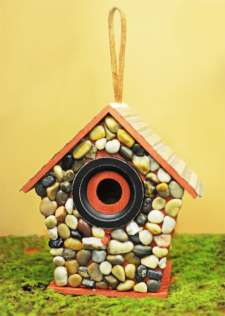 Decorate Birdhouse