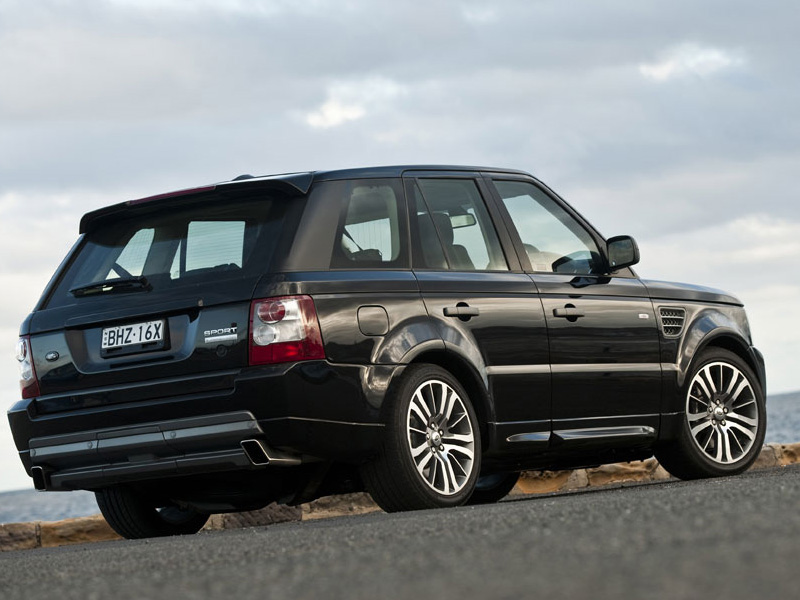  when Land Rover introduced the name Range Rover Classic to distinguish 