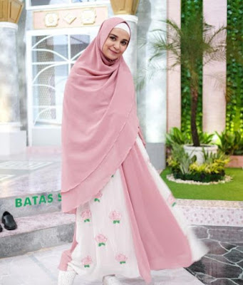 6 Tips Merawat Gamis Syar’imu