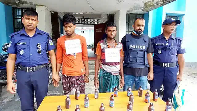 ইসলামপুরে ফেনসিডিল সহ দুই মাদক ব্যবসায়ী আটক