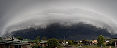 Foto: Shelf Cloud bei Crestmead, Queensland, Australien, 15. Oktober 2011, Fotos Fotogalerie, Wolken, Oktober, 2011, 