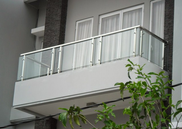  BALKON  MINIMALIS  MODERN 