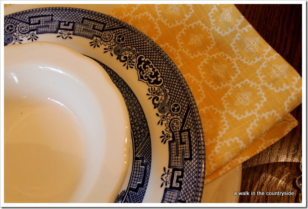blue willow and yellow table