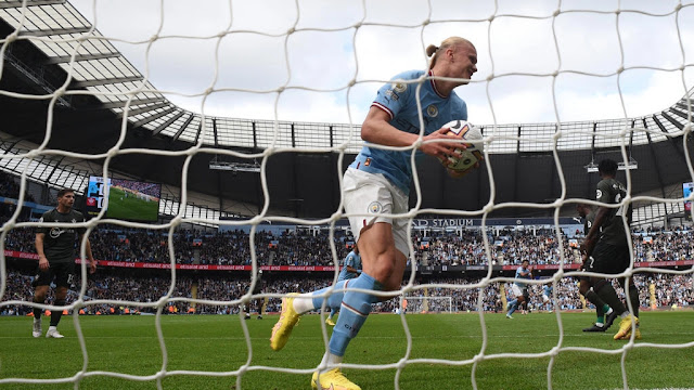 Erling Haaland scored his 20th goal of the season as Manchester City cruised to the Premier League title with a 4-0 thrashing of Southampton at the Etihad.