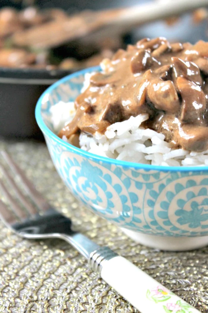 10 Minute Mushroom Stroganoff