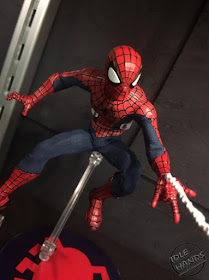 Toy Fair 2017 Mezco One:12 Collective Marvel Comics Spider-Man