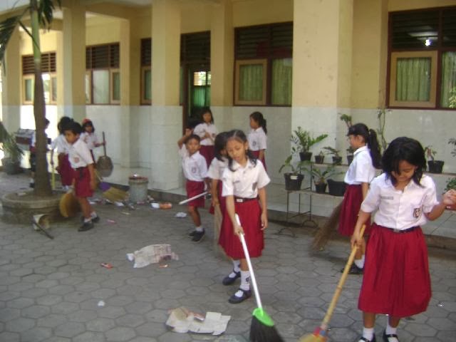 Mohawk002 Kebersihan  Lingkungan  Sekolah 