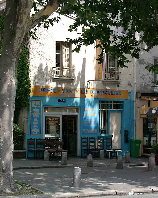 Dépôt-vente, Rue de Reuilly, Quartier des Quinze-Vingts, Paris