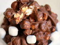 ROCKY ROAD PEANUT CLUSTERS