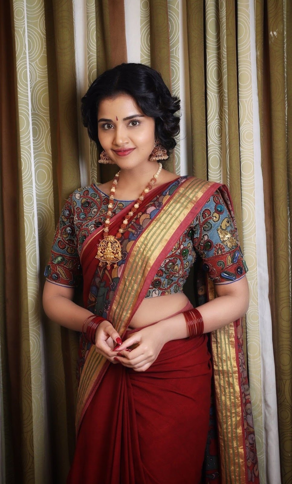 250+ Tamil Actress Name List With Photos, HD Images and Pics Gallery (2019) | PhotoShotoh 2020