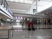 Hong Kong Airport Floor Reflection (floor reflection )