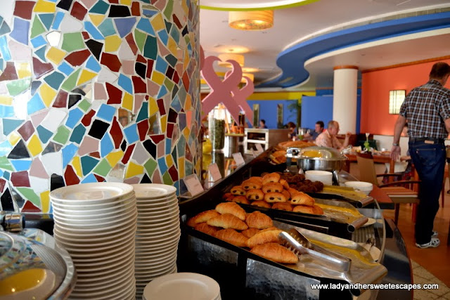 Breakfast choices at Fujairah Rotana Resort and Spa 1