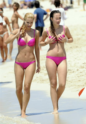 Michelle Hunziker Hot Pink Bikini In Formentera8