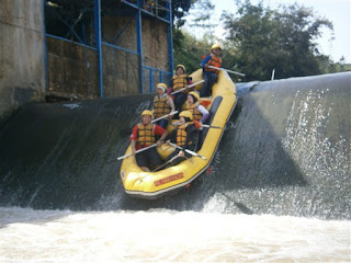 arung jeram, rafting, arung jeram di bogor, arung jeram bogor, rafting bogor, rafting di bogor, paket arung jeram, paket rafting, paket arung jeram bogor, paket rafting bogor