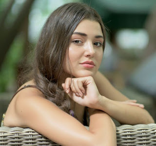 Hande Erçel resimleri