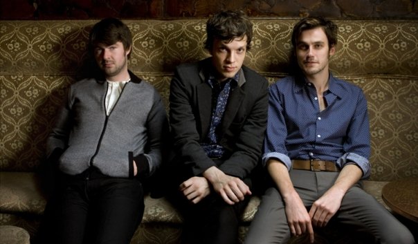 FRIENDLY FIRES // LIVE THOSE DAYS TONIGHT