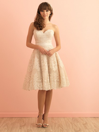  Sweetheart Lace Sashes / Ribbons Champagne Knee-length Cute Wedding Dresses 