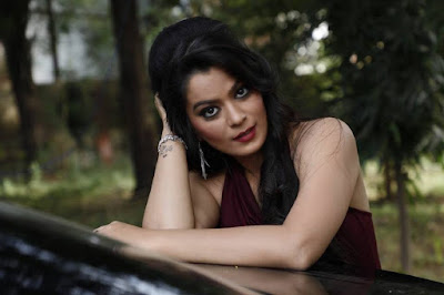 Beautiful Actress Nidhi In Black Dress.