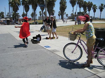 The Weirdest People on American Beaches Seen On  www.coolpicturegallery.net