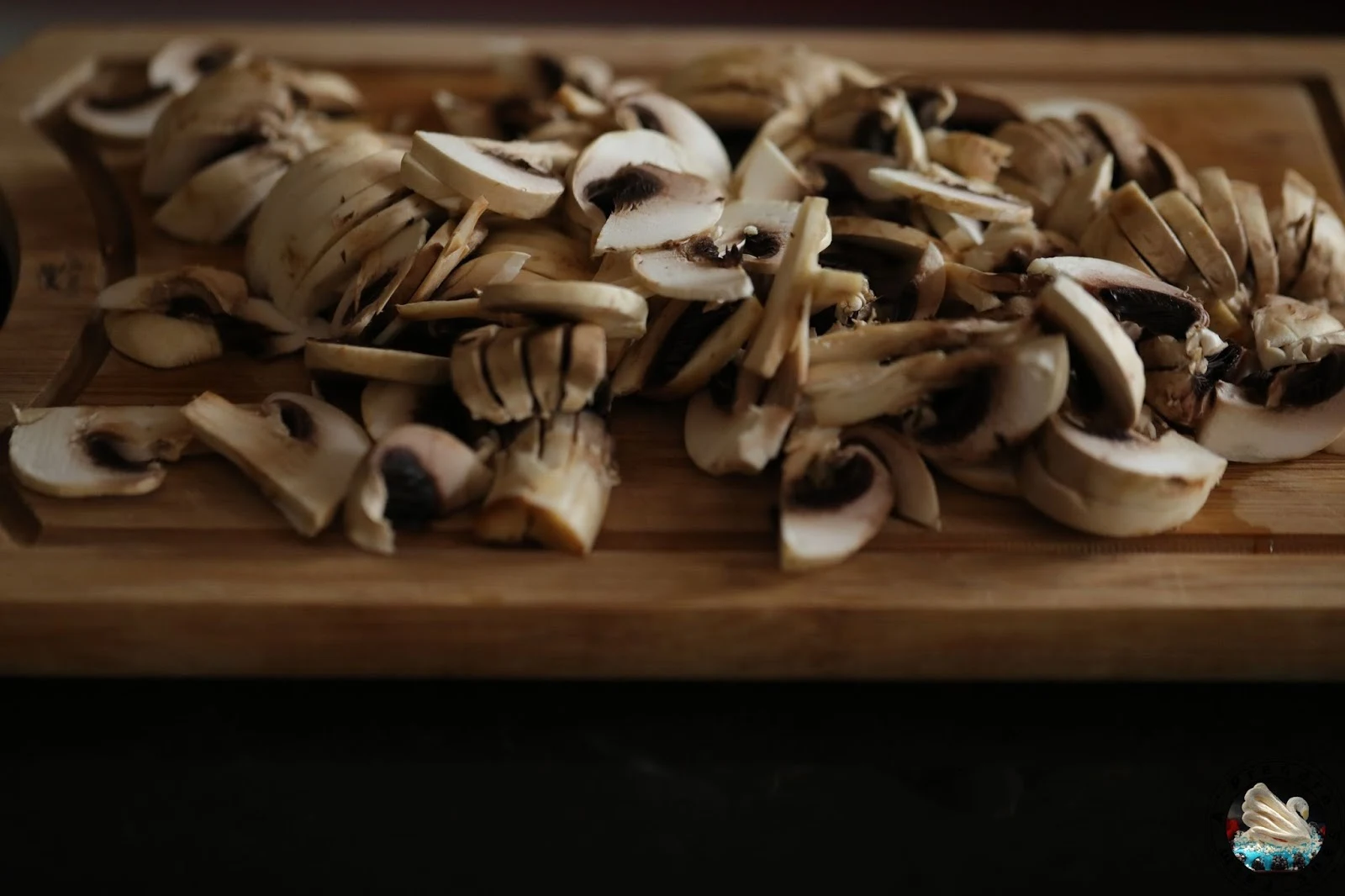 Tourtes au poulet et aux champignons (pas à pas en photos)