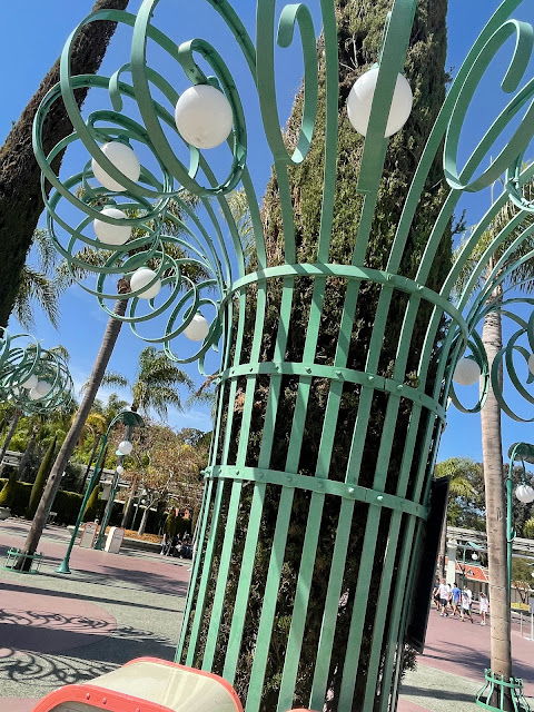 Disneyland Esplanade Tree Planter