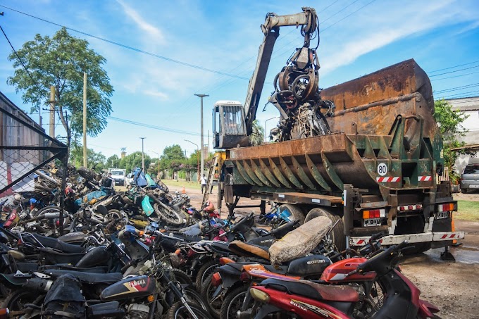 Compactaron 408 motocicletas del Corralon Municipal, tenian más de 10 años en el lugar