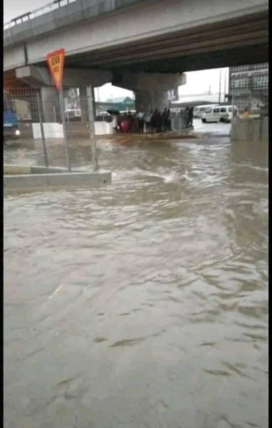 Pray for Rivers State, check out what flood did in major roads