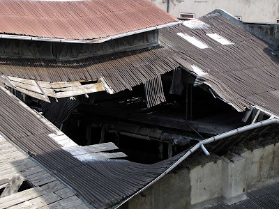 Collapsed roof, Livorno