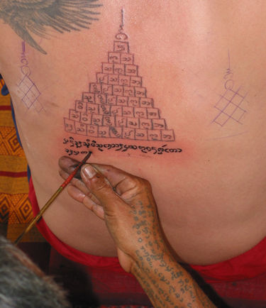 THAI TATTOO Tatuaje espiritual thailandes 