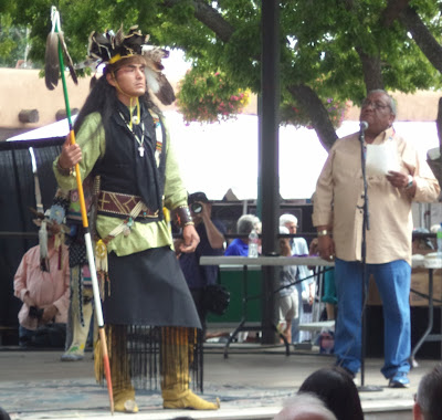 http://www.examiner.com/article/dozens-of-photographers-at-native-american-clothing-contest-santa-fe