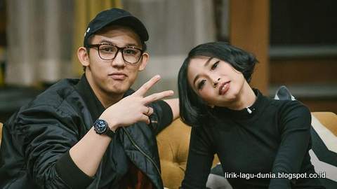 Lirik Lagu Soundwave - Peace