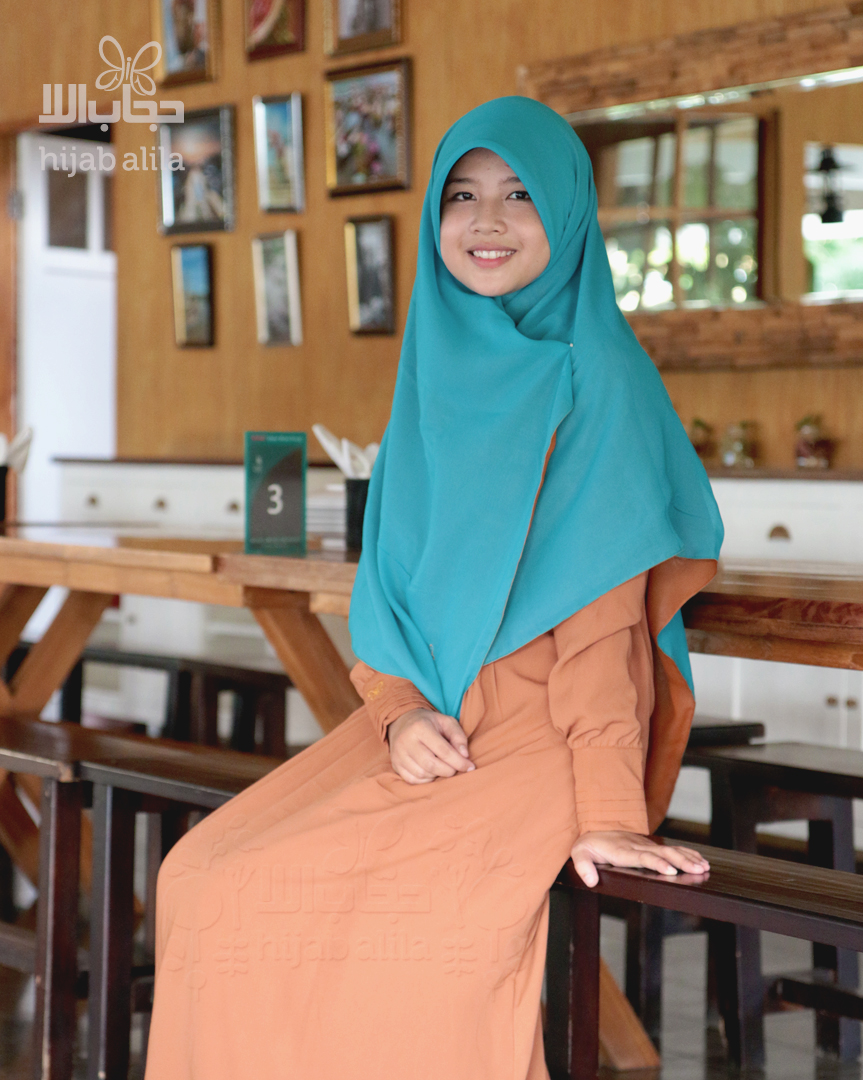 Hijab Alila: Khimar Perdana