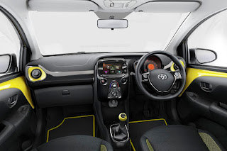 Toyota Aygo x-cite 5-Door (2016) Dashboard