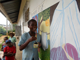 Madagascar mural, madagascar malaria prevention, peace corps madagascar, stomp out malaria, murals for development