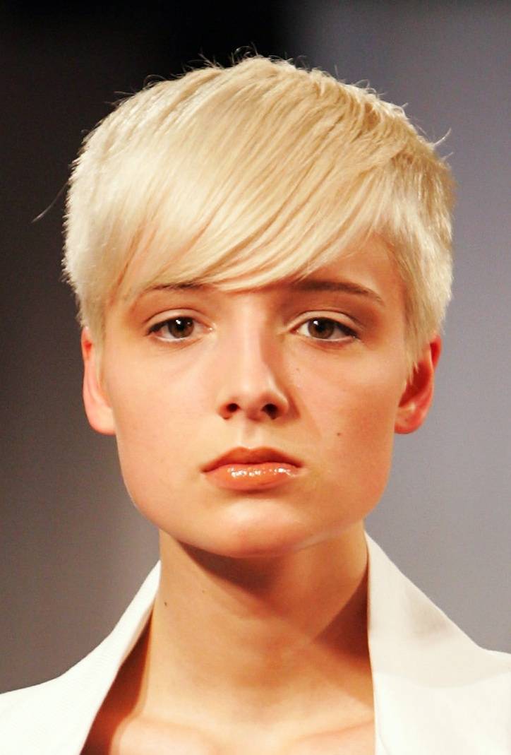 Short Hairstyles: Short Hairstyles for Oval Faces