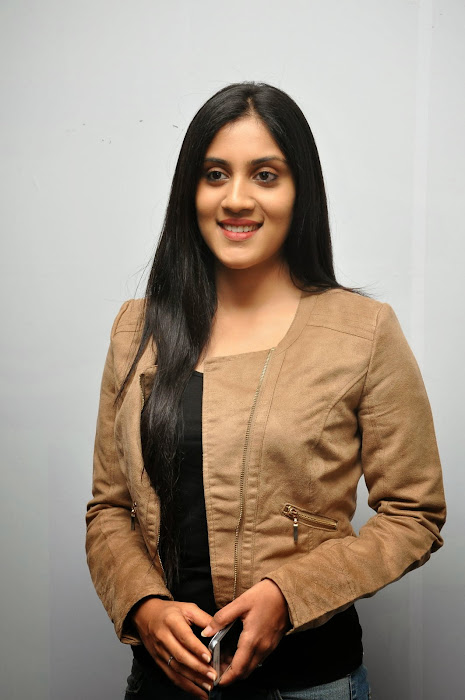 dhanya balakrishnan glamour  images