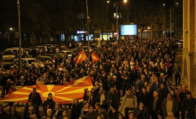 Σε τροχιά εμφύλιας σύγκρουσης η ΠΓΔΜ. Ο αλβανικός «δάκτυλος» και η πρόκληση για την Αθήνα