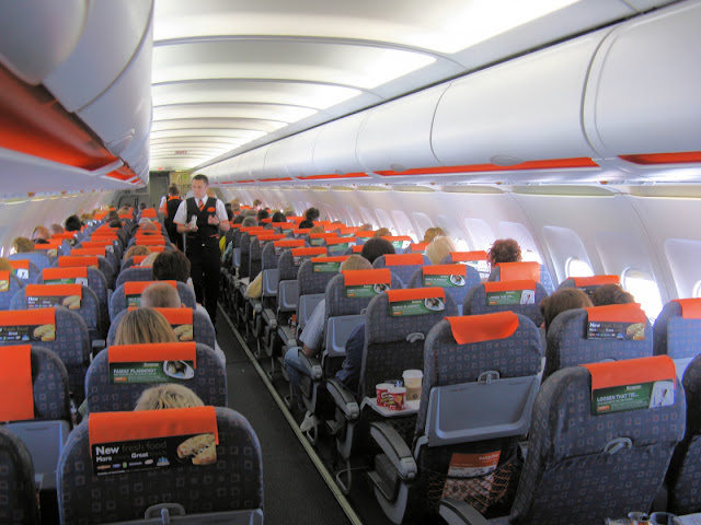easyjet a320 interior, easyjet plane inside