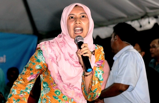 Video @n_izzah Sama Bodoh Seperti Moderator #ManifestoBukanJanji #1Malaysia #TolakPR