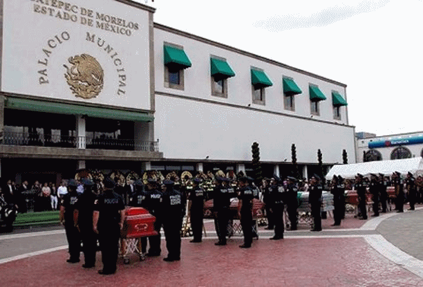 Exigen detención de asesinos de policías municipales de Ecatepec