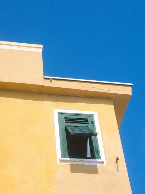 jiemve, le temps d'une pose, Italie, Les Cinq Terres, Le Cinque Terre, Corniglia, Monterosse, Riomaggiore, villages, persiennes