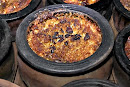 Caba adı verilen çömlek kap içerisinde İskilip Ramazan Keşkeği yemeği