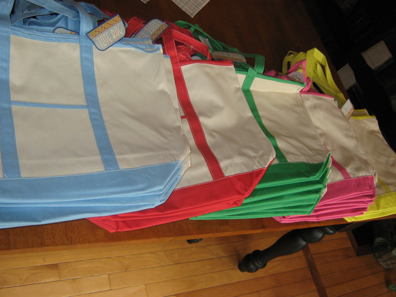 ... the front pocket of the bags to look like LL Bean's classic tote bag
