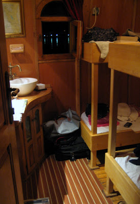 Travel Talk Cabin