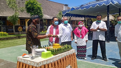 Hadiri HUT SMANTI Mataram, Kepala Dikbud NTB Ajak Jadikan Momen Mengukir Prestasi