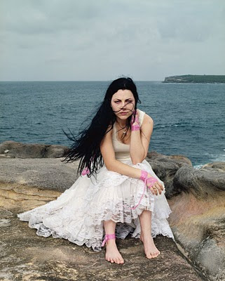 Amy Lee Feet Leg and Shoes Picture