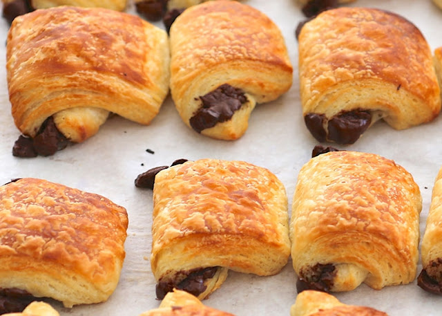 Ioanna's Notebook - Mini chocolate croissants