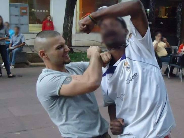 O skinhead assumido Antônio Donato Baudson Peret, conhecido como Donato Di Mauro, de 25 anos, que ficou conhecido depois de postar uma foto no Facebook em que enforcava um morador de rua, na Savassi, deve deixar a Penitenciária de Segurança Máxima Nelson Hungria, em Contagem, na Grande BH, a qualquer momento.