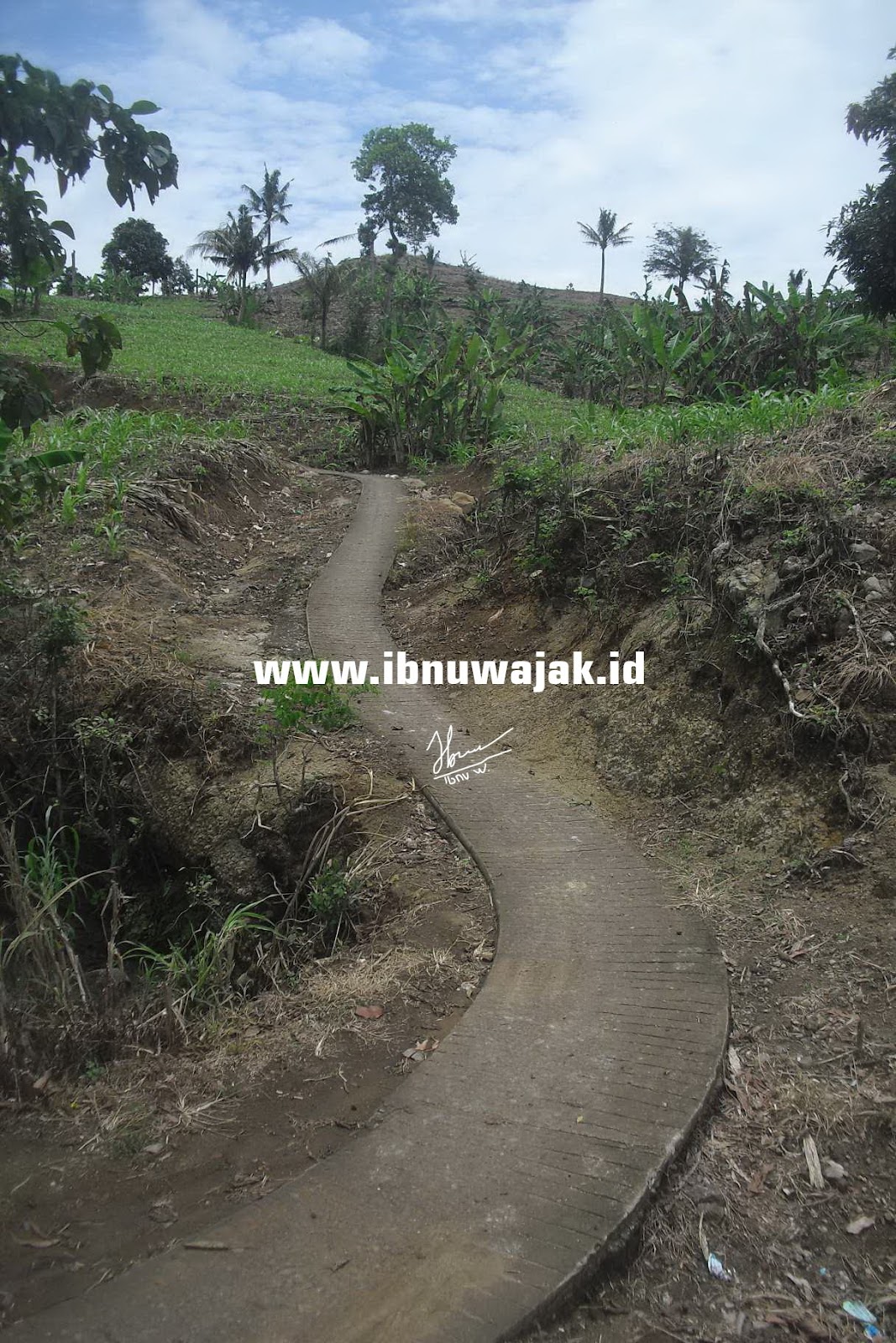  Pantai Godeg Tulungagung Tetangganya Pantai Sioro Brooo 